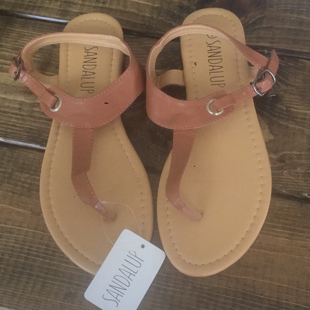 NWT sandals